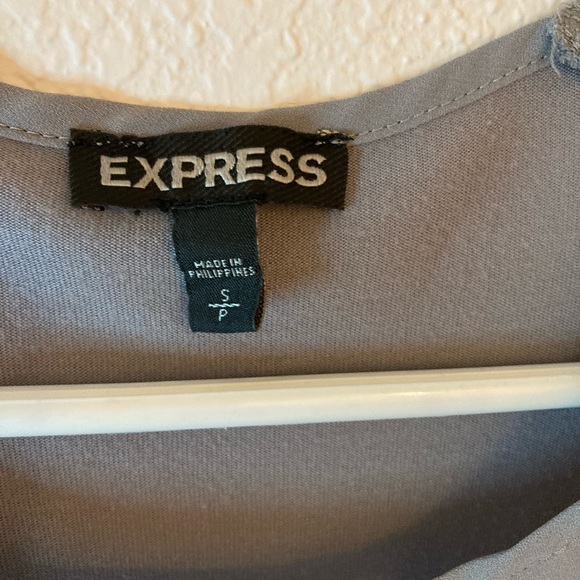 Express tunic size Small - Picture 5 of 5